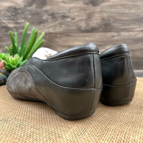 NIB Earthies Ferro Suede Leather Flats Loafers Shoes Dark Grey 8.5B - Picture 7 of 12